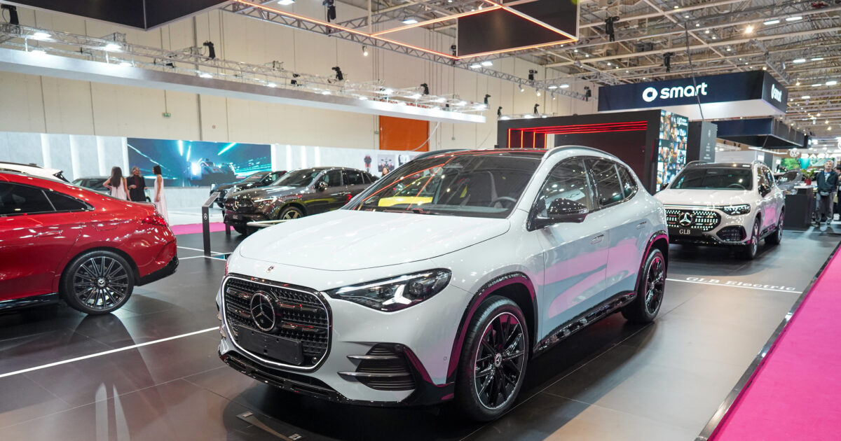 merecdes benz gla hybrid 1200x630.jpg