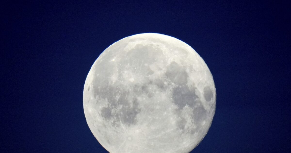moon 1200x630.jpg