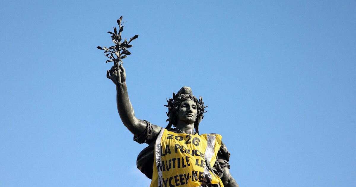 paris protests 1200x630.jpg