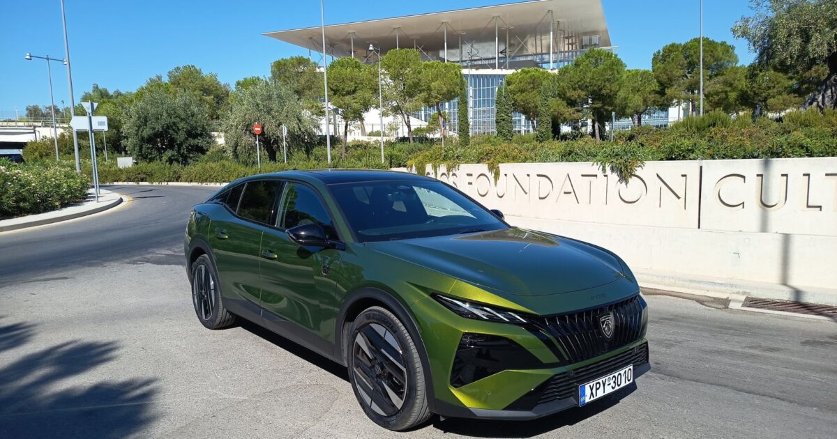 peugeot 408 1 2 hybrid 0 1200x630.jpg