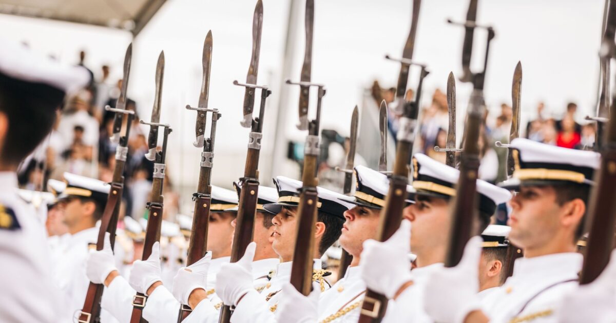royal navy 1200x630.jpg